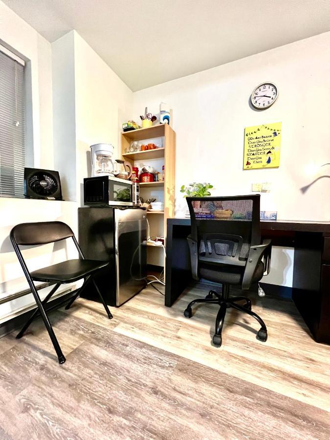 Micro Studio Apartment 10 Minutes Walk To University Of Washington Seattle Bagian luar foto