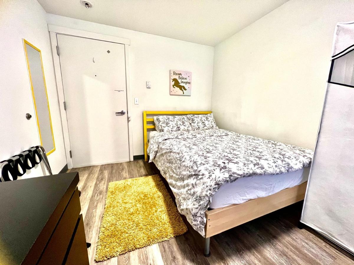 Micro Studio Apartment 10 Minutes Walk To University Of Washington Seattle Bagian luar foto