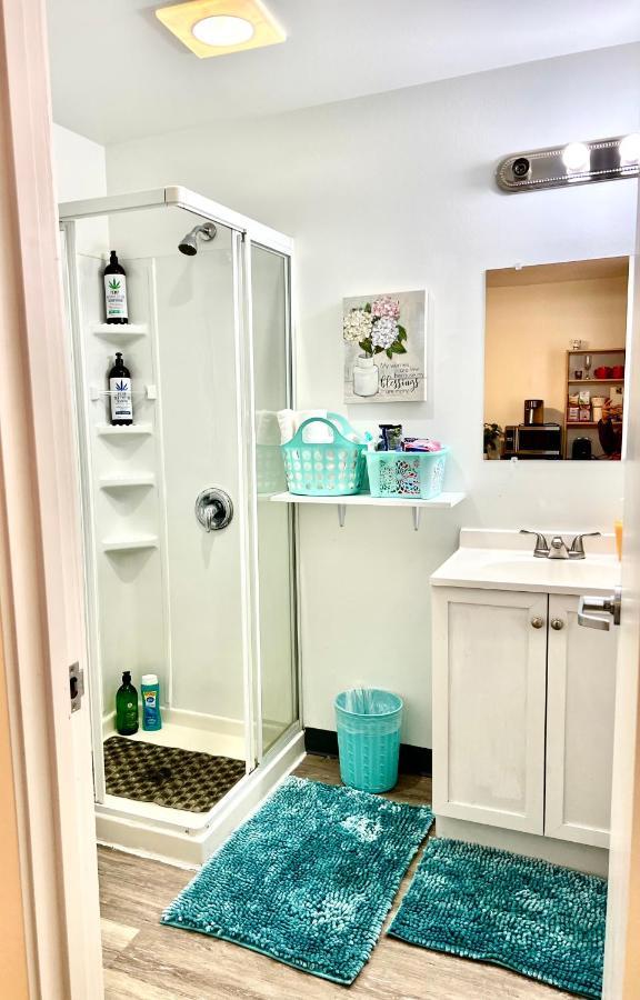 Micro Studio Apartment 10 Minutes Walk To University Of Washington Seattle Bagian luar foto