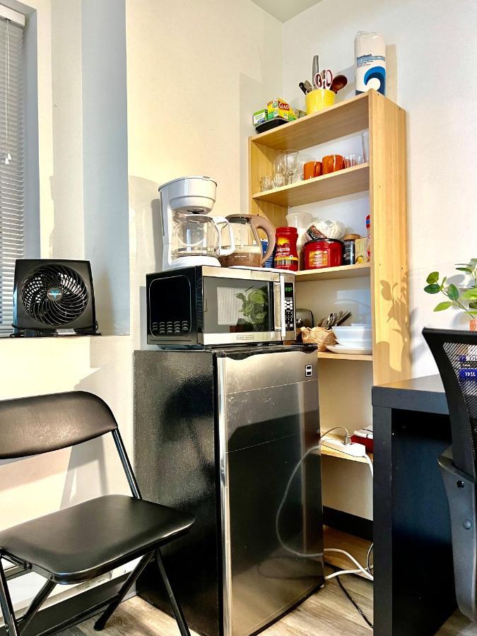 Micro Studio Apartment 10 Minutes Walk To University Of Washington Seattle Bagian luar foto